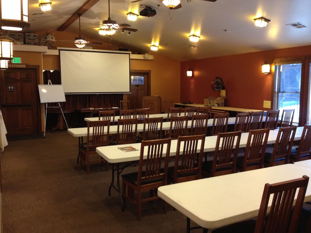 Robinhood Resort - photo 52