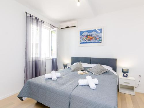 Miracle Apartments Comfort Studio Apartment with Terrace and City View