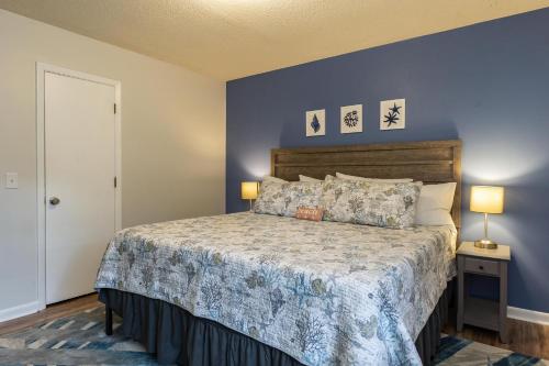 Beach Happy by Oak Island Accommodations - photo 14
