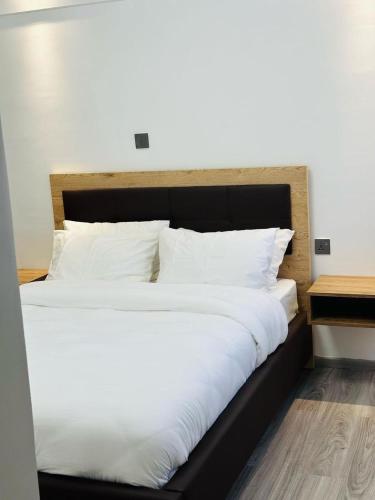 Executive Three Bedroom Apartment With Servant Quarter Gym Children Play Area Rooftop Football Pitch Coffee House Restaurants Garden And Amazing Scenic Views In Kileleshwa