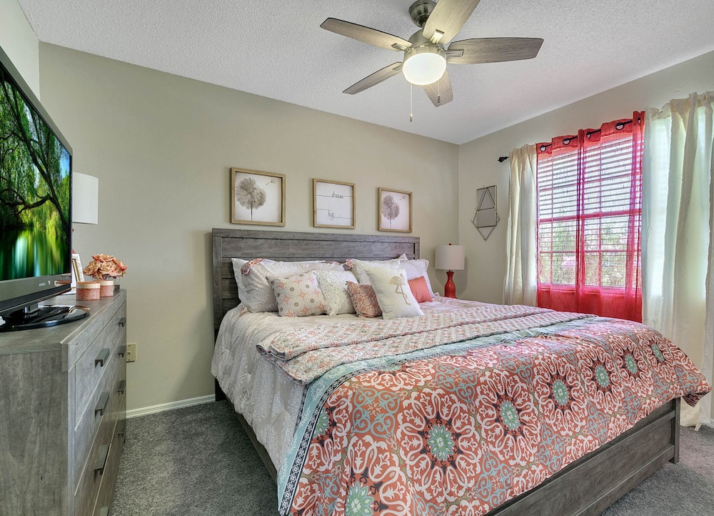 2 Bedroom l Waterpark & Resort Amenities Included Themed Rooms - photo 5