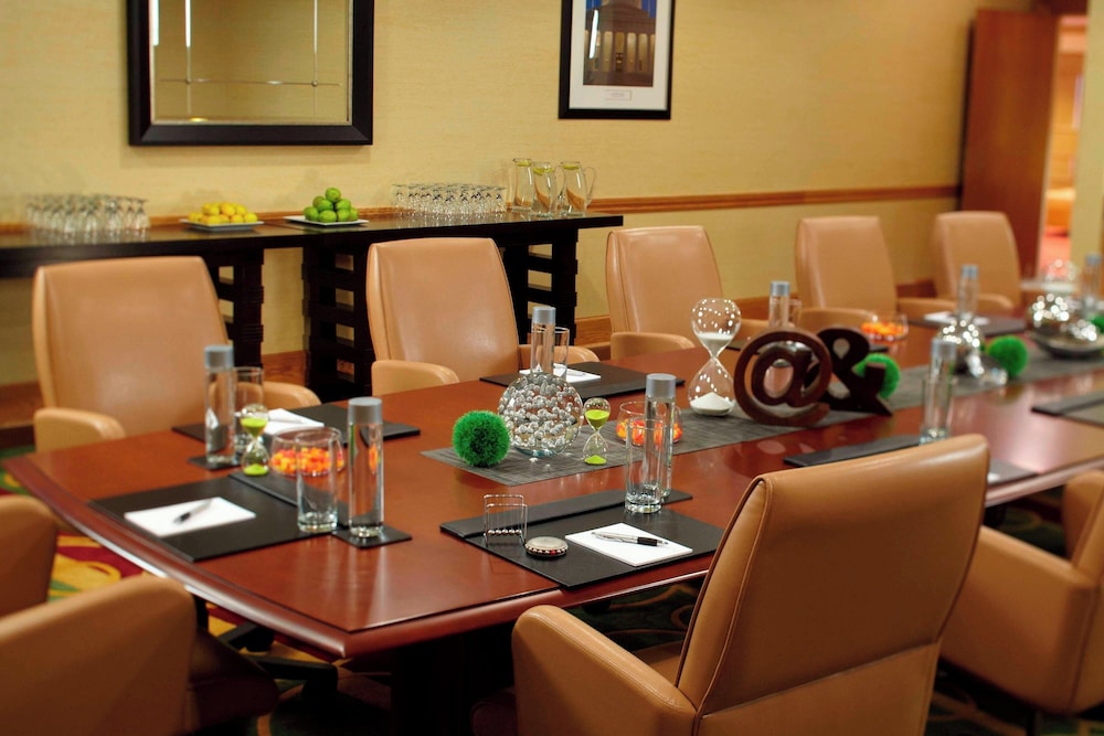 Renaissance Columbus Downtown Hotel - photo 45
