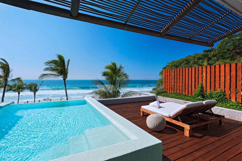 Beach/ocean view