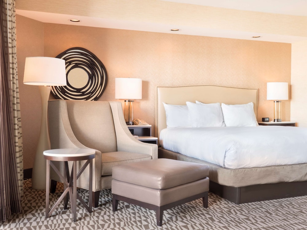 Hilton Phoenix Airport - photo 25