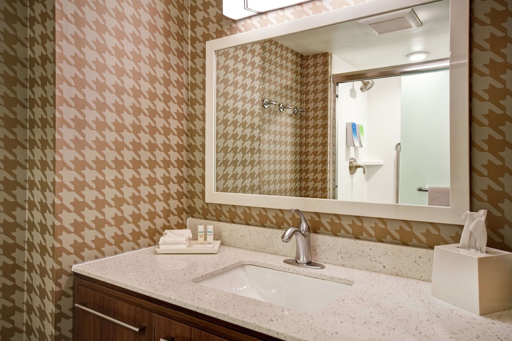 Home2 Suites by Hilton Gilbert - photo 17