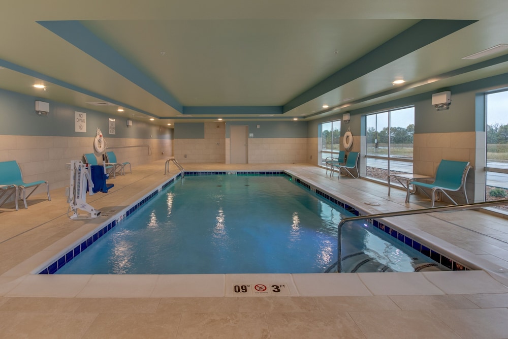 Holiday Inn Express & Suites Union City by IHG - photo 23