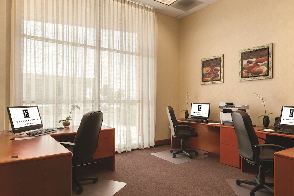 Embassy Suites by Hilton Albuquerque - photo 53