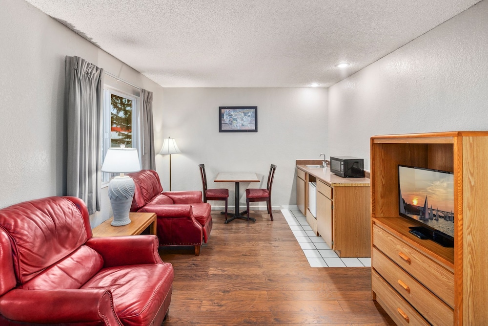 Inn at Lake Washington By OYO I 405 - photo 25