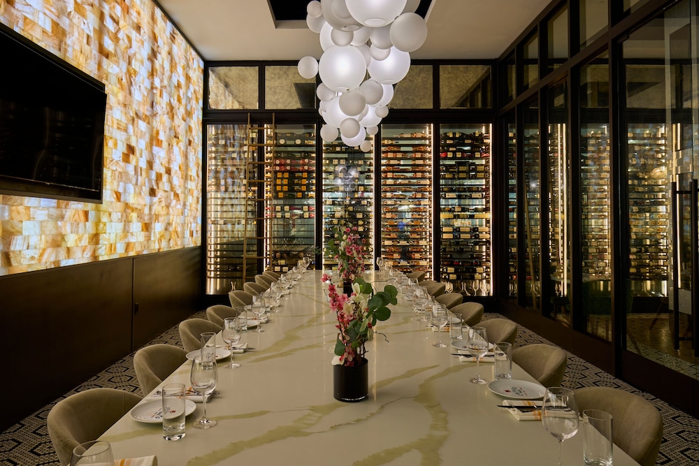 Chateau Grande Hotel - photo 30