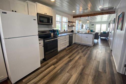 Carolina Breezy by Sea Scape Properties - photo 6