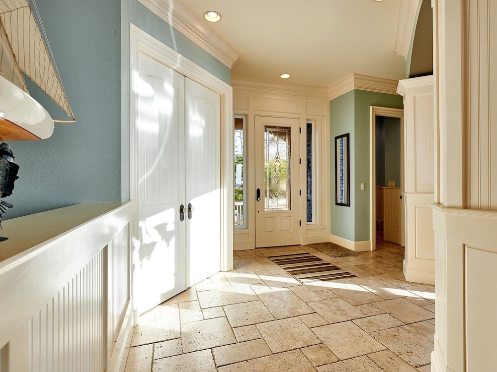 Admiral's Beach Retreat - photo 23