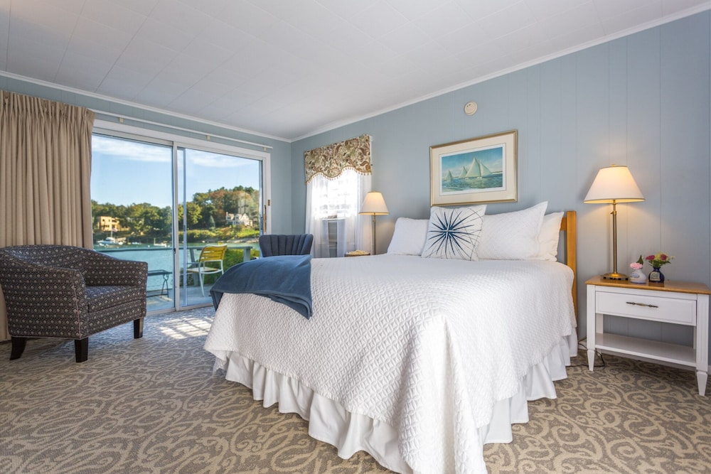 Dockside Guest Quarters & Restaurant - photo 52