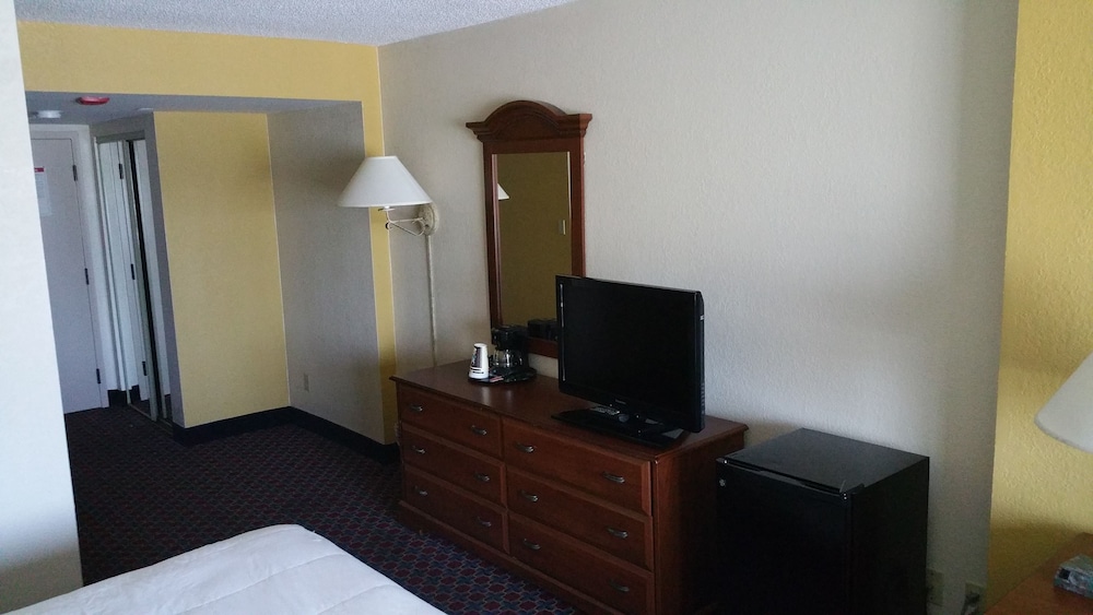 Imperial Swan Hotel & Suites - photo 14