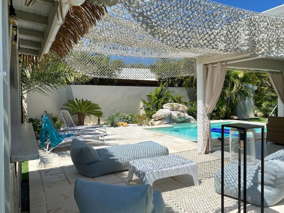 Villa California Surf — 4-Star Luxury Hotel in Le Moule, Guadeloupe