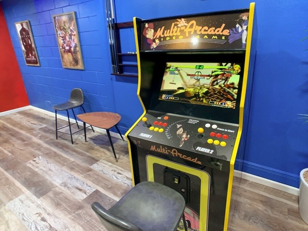Fun Games & Relaxation At Solterra Resort 6 Bedroom Home by Redawning - photo 31