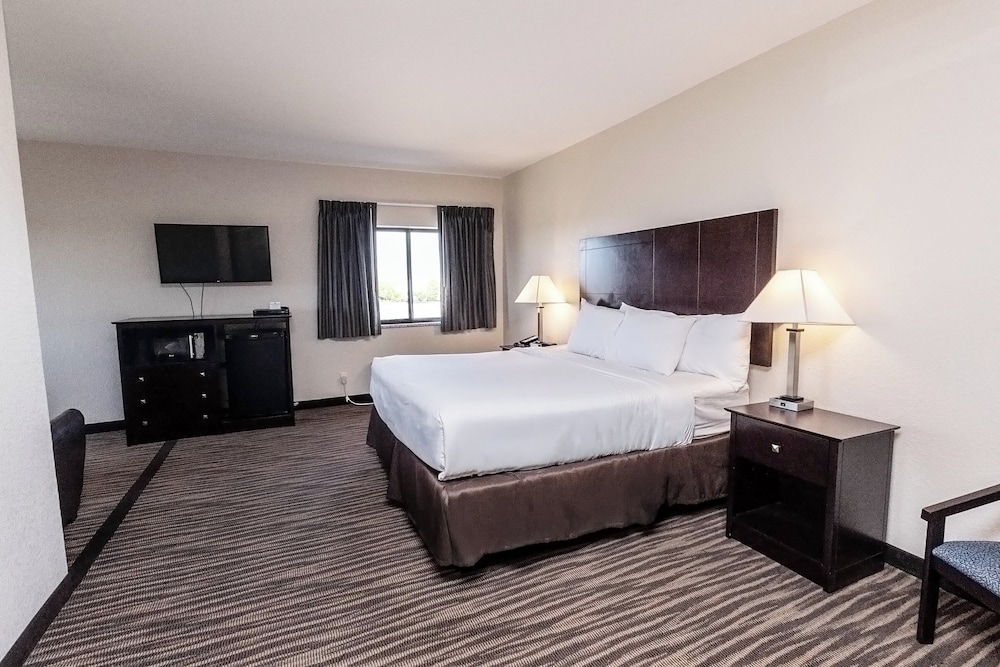 Cobblestone Inn & Suites Maryville - photo 38