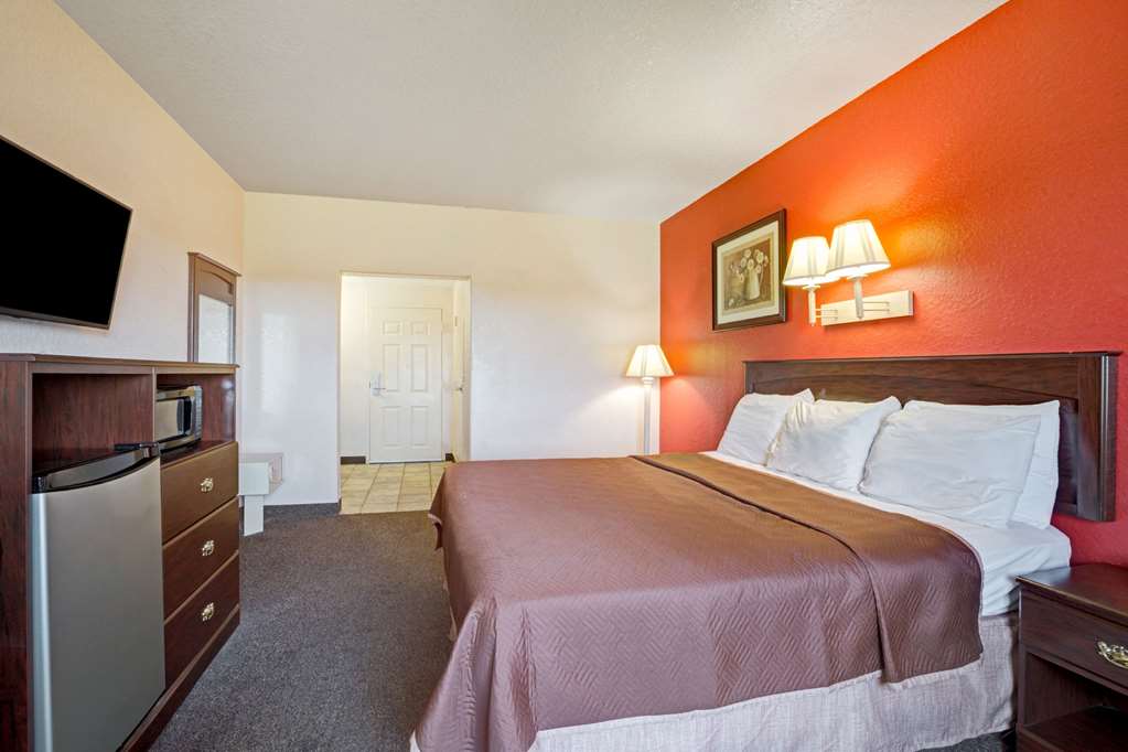 Howard Johnson by Wyndham Galveston - photo 31