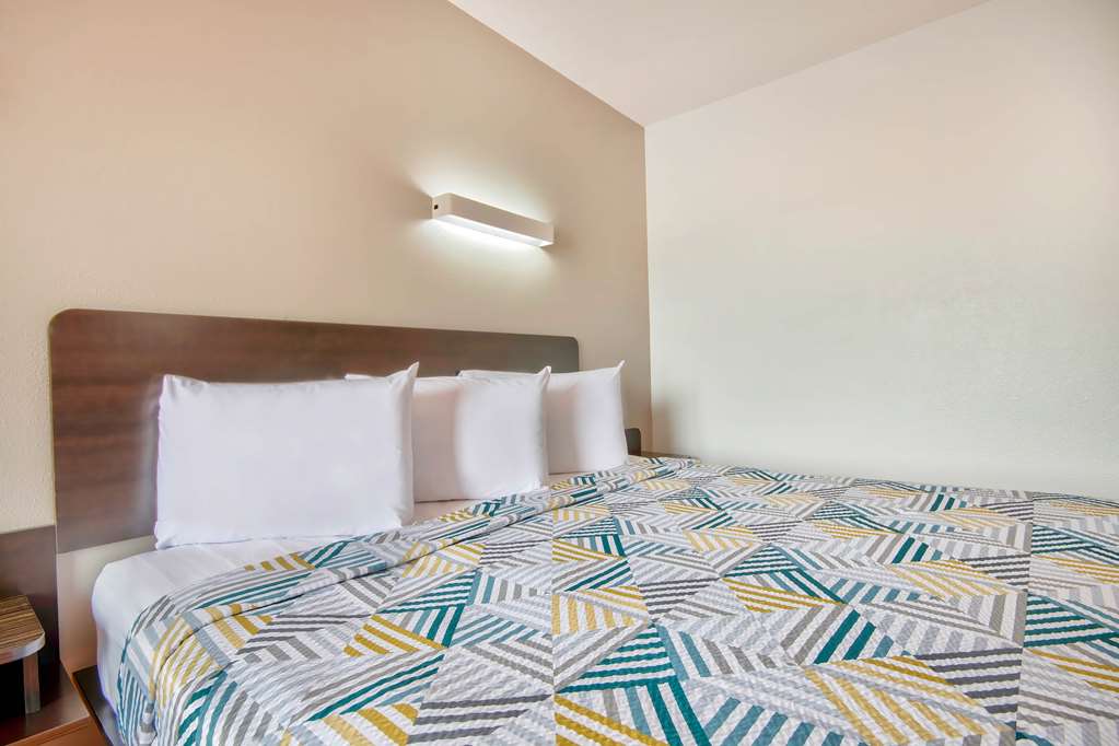 Motel 6 Springfield OH - photo 16