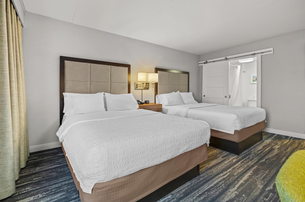Hampton Inn Toledo South Maumee - photo 14