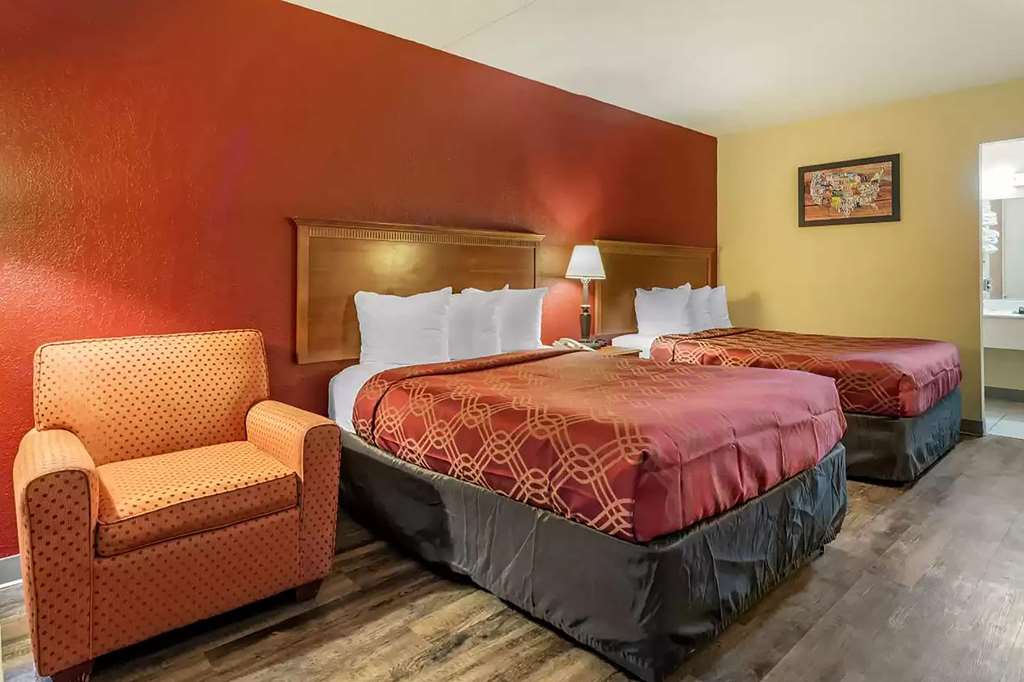 Super 8 by Wyndham Perrysburg Toledo - photo 6