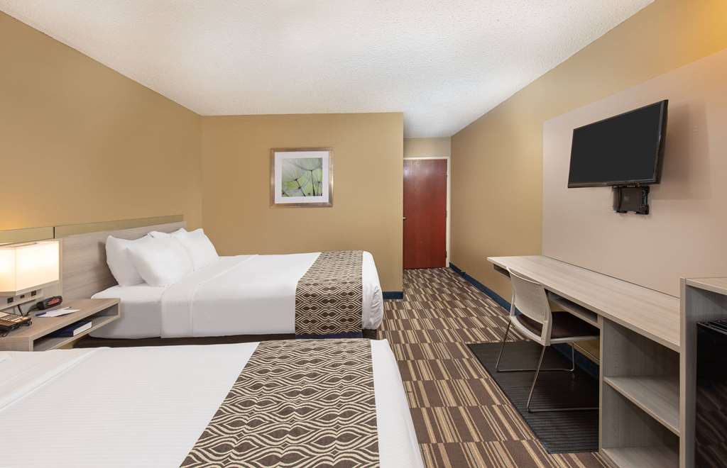 Microtel Inn by Wyndham Dry Ridge - photo 8