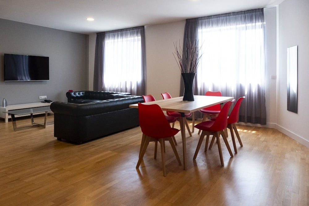 Spa Suites Odeon - carbon neutral hotel in Naron