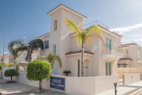 George's Lux Villa