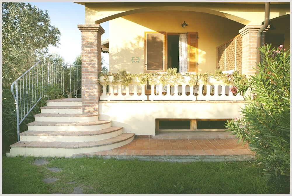 Agriturismo Costa Etrusca — 4-Star Luxury Hotel in San Vincenzo, Italy