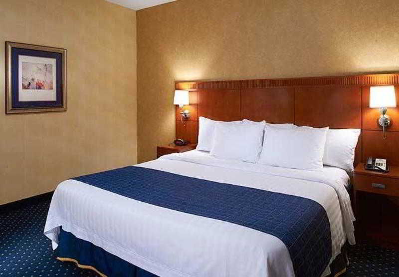 Courtyard Chicago Waukegan Gurnee - photo 19