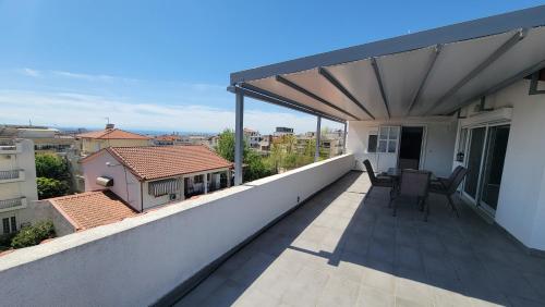 Balcony Relax Room — 4-Star Luxury Hotel in Thessaloniki, Greece