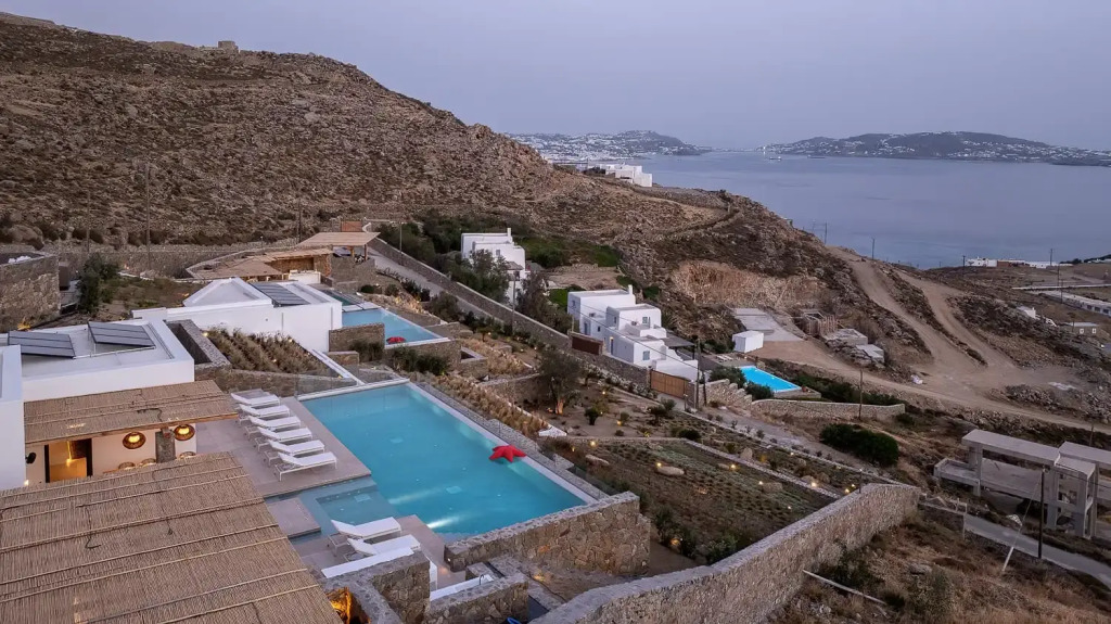 Horizon Majesty Villas — 4-Star Luxury Hotel in Mykonos, Greece