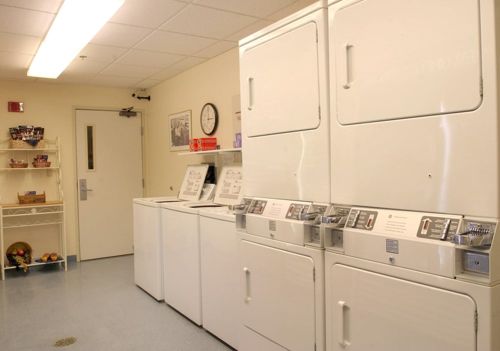Candlewood Suites Rockford by IHG - photo 21