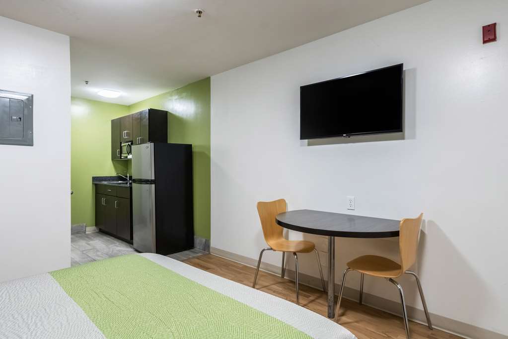 Studio 6 Extended Stay Savannah GA - photo 18