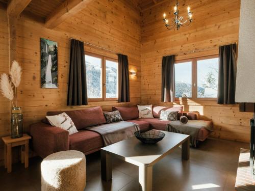 Chalet La Clusaz 5 piA ces 8 personnes FR 1 304 262 — 4-Star Luxury Hotel in La Clusaz, France