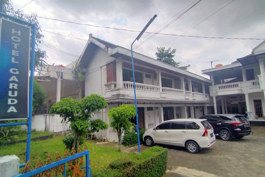 Hotel Garuda Syariah near Alun Alun Banjarnegara in Wonosobo, Indonesia