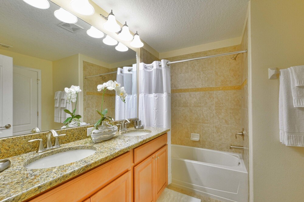 In the Heart of Kissimmee Storey Lake Resort 4bd 3ba Pool Townhome #4sl4857 - photo 20
