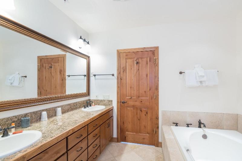 Le Chamonix by Telluride Alpine Lodging - photo 25
