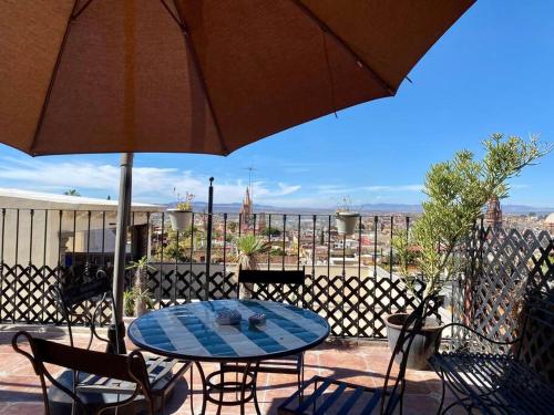 Cozy 3BR House in Centro Terrace Parish View — 4-Star Luxury Hotel in San Miguel De Allende, Mexico