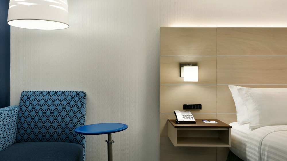 Holiday Inn Express Williamsbrg Busch Gardens Area by IHG - photo 6