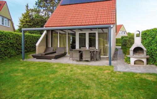 3 Bedroom Nice Home In Vlagtwedde — 4-Star Luxury Hotel in Vlagtwedde, Netherlands