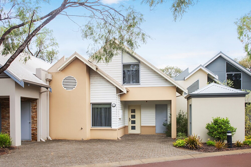 Beach Retreat — hotel in Broadwater