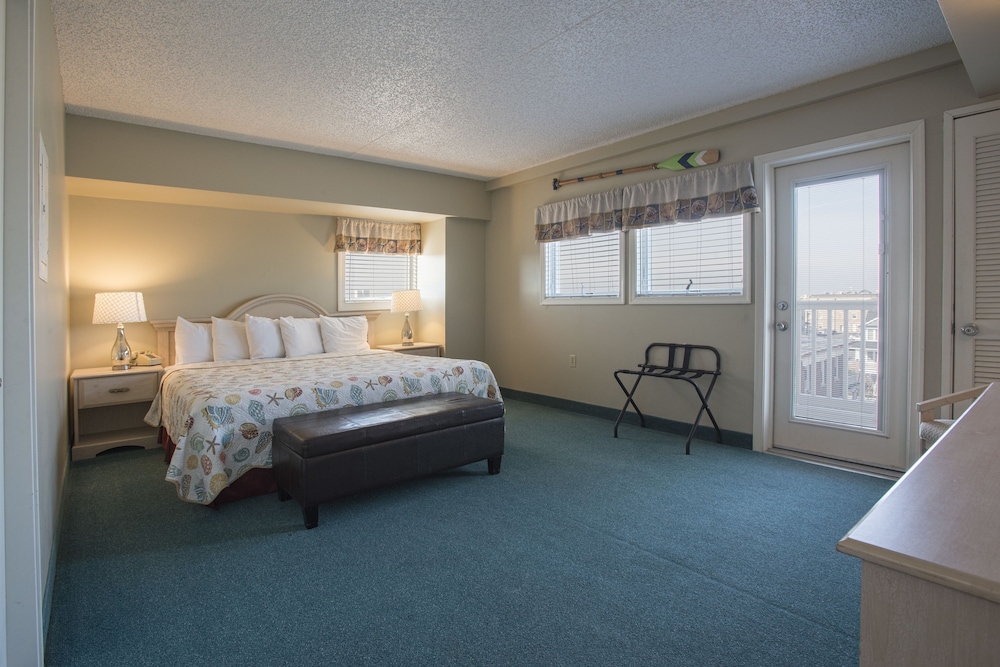 Biscayne Suites - photo 6