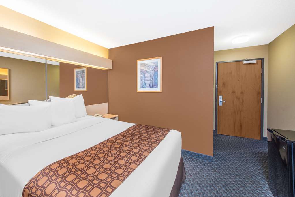 Microtel Inn & Suites by Wyndham Independence - carbon neutral hotel in Independence