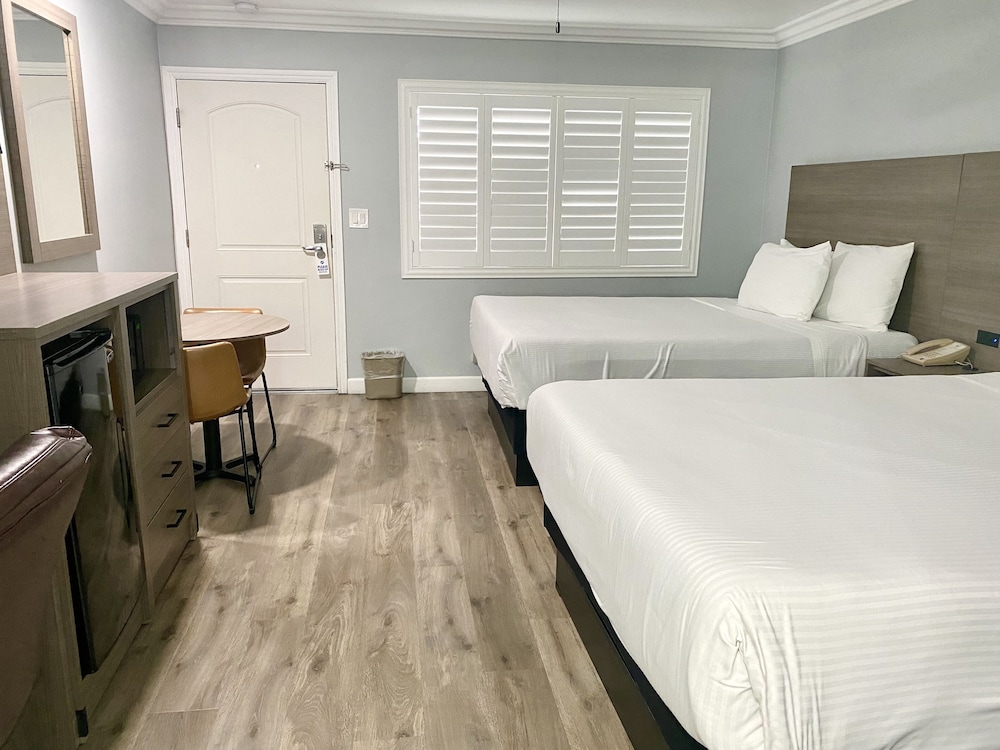 Lone Oak Lodge - photo 8