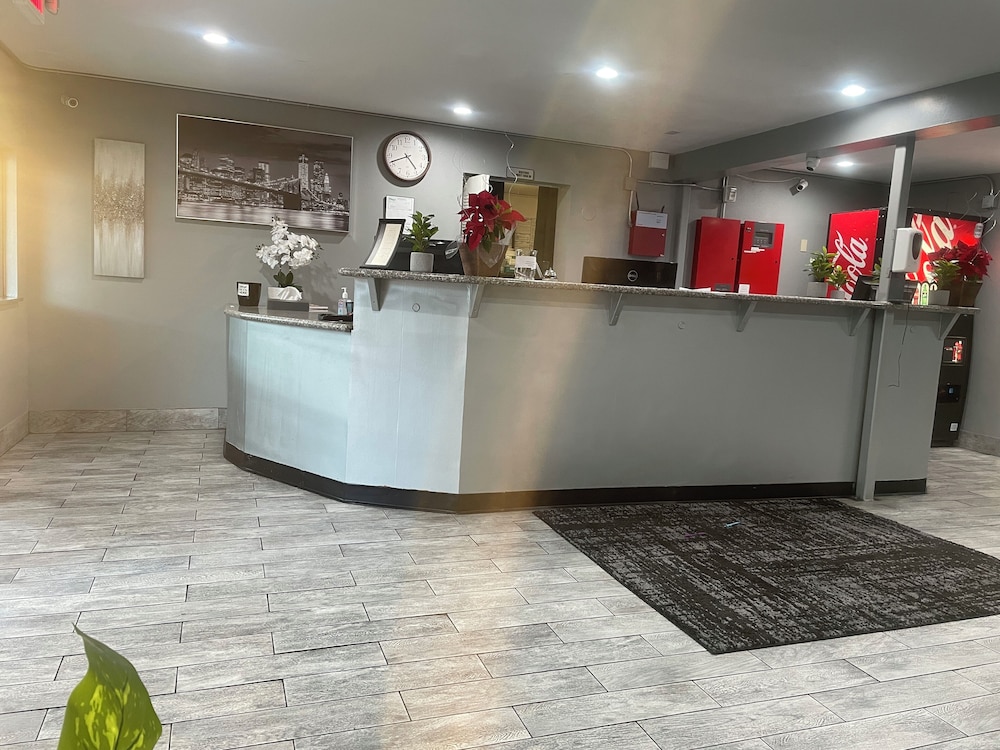 Econo Lodge Inn & Suites Yuba City Marysville - photo 2