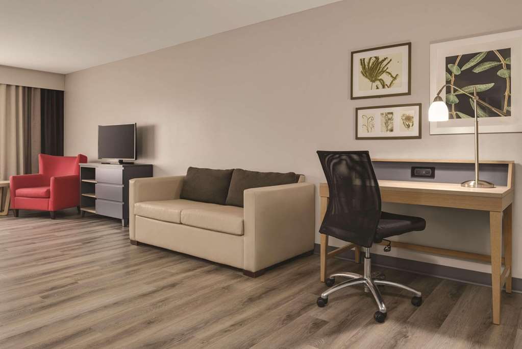 Country Inn & Suites by Radisson Waterloo IA - photo 13