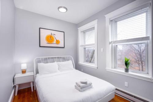 Cozy Central Fenway Studio — 4-Star Luxury Hotel in Boston, United States