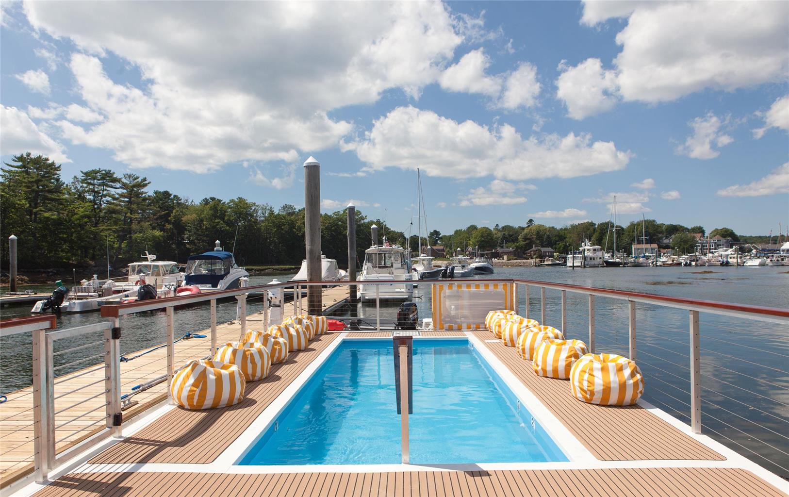 Yachtsman Hotel & Marina Club - photo 26