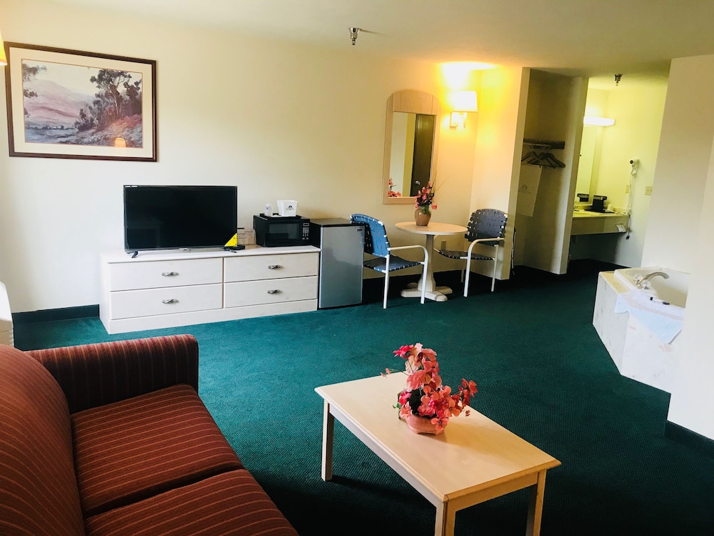 Americas Best Value Inn & Suites Pinckneyville - photo 4