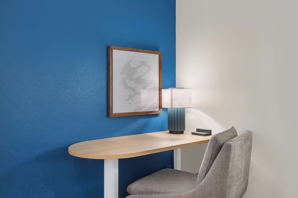 Spark by Hilton Colorado Springs I 25 Central - photo 11